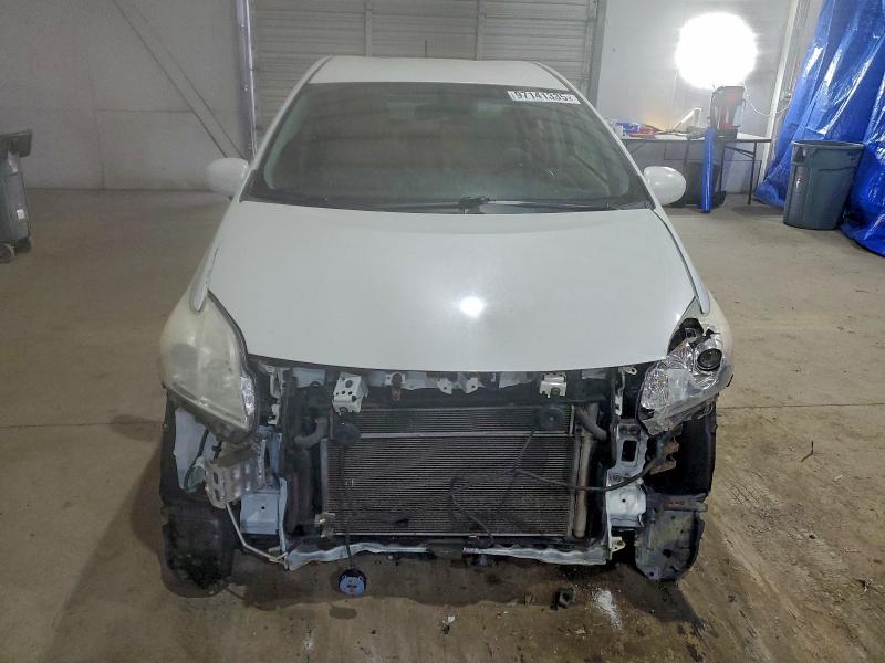 Photo 5 from auction – 2014 TOYOTA PRIUS with VIN JTDKN3DU9E1752662