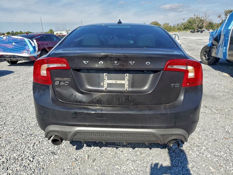 Photo 6 from auction – 2017 VOLVO S60 with VIN YV126MFL0H2436728