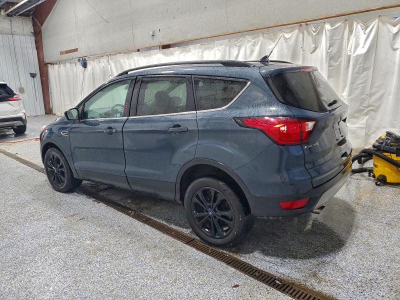 Photo 2 from auction – 2019 FORD ESCAPE SEL with VIN 1FMCU9HD7KUB91887