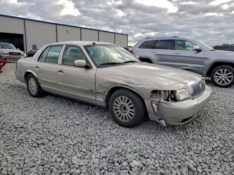 Photo 4 from auction – 2007 MERCURY GRAND MARQ with VIN 2MEFM75W77X604238