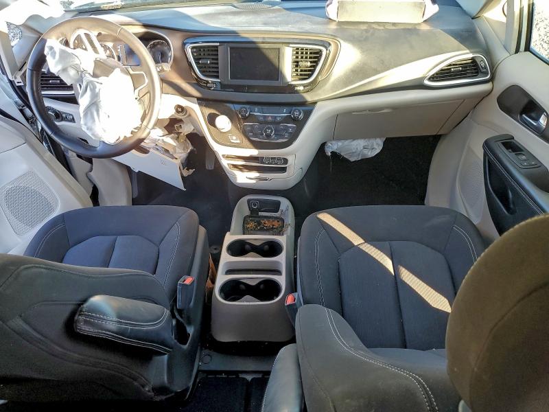 Photo 8 from auction – 2022 CHRYSLER VOYAGER with VIN 2C4RC1CG4NR166127