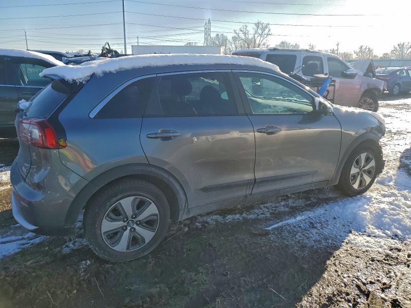 Photo 3 from auction – 2018 KIA NIRO with VIN KNDCB3LC5J5153184
