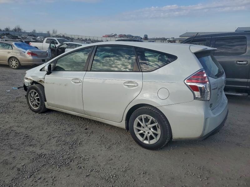 Photo 2 from auction – 2015 TOYOTA PRIUS V with VIN JTDZN3EU2FJ021067