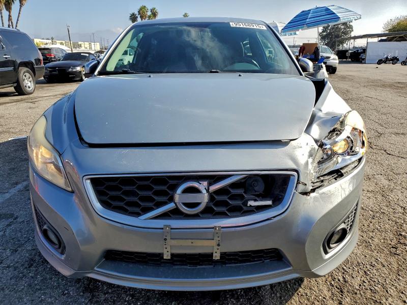 Photo 5 from auction – 2011 VOLVO C30 T5 with VIN YV1672MK9B2209848