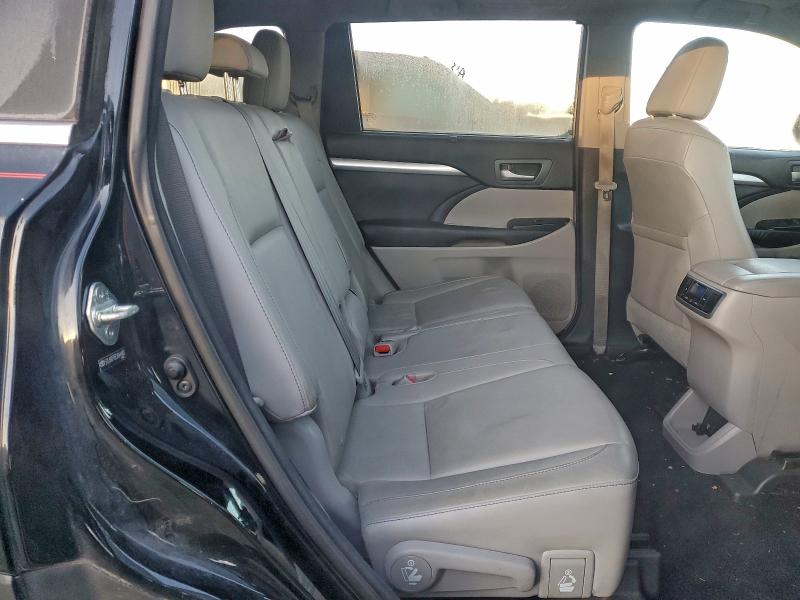 Photo 11 from auction – 2014 TOYOTA HIGHLANDER with VIN 5TDJKRFH5ES044483