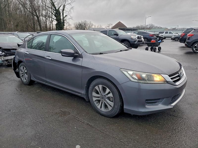 Photo 4 from auction – 2015 HONDA ACCORD LX with VIN 1HGCR2F38FA222967