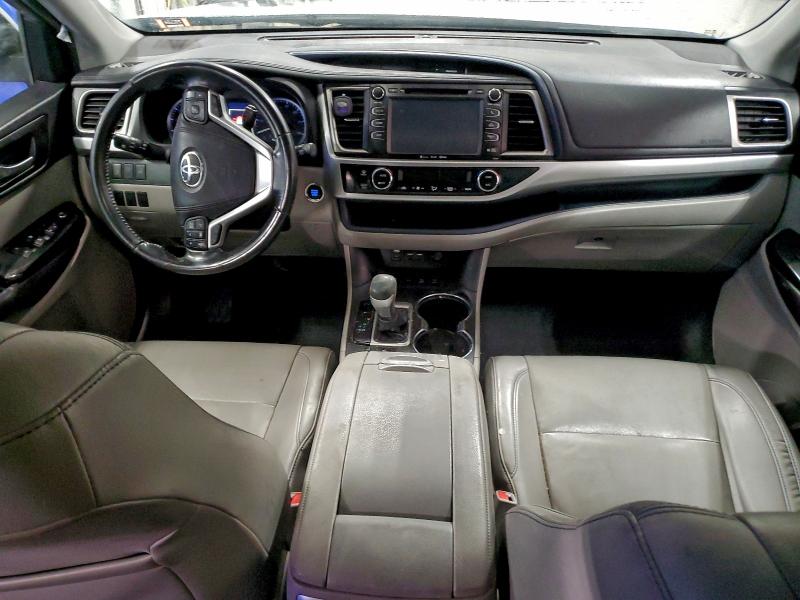 Photo 8 from auction – 2019 TOYOTA HIGHLANDER with VIN 5TDJZRFH7KS944647