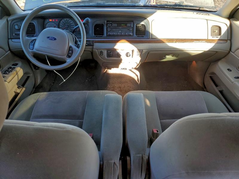 Photo 8 from auction – 2004 FORD CROWN VICT with VIN 2FAFP73W04X147463