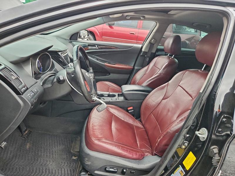 Photo 7 from auction – 2011 HYUNDAI SONATA SE with VIN 5NPEC4AC2BH221098