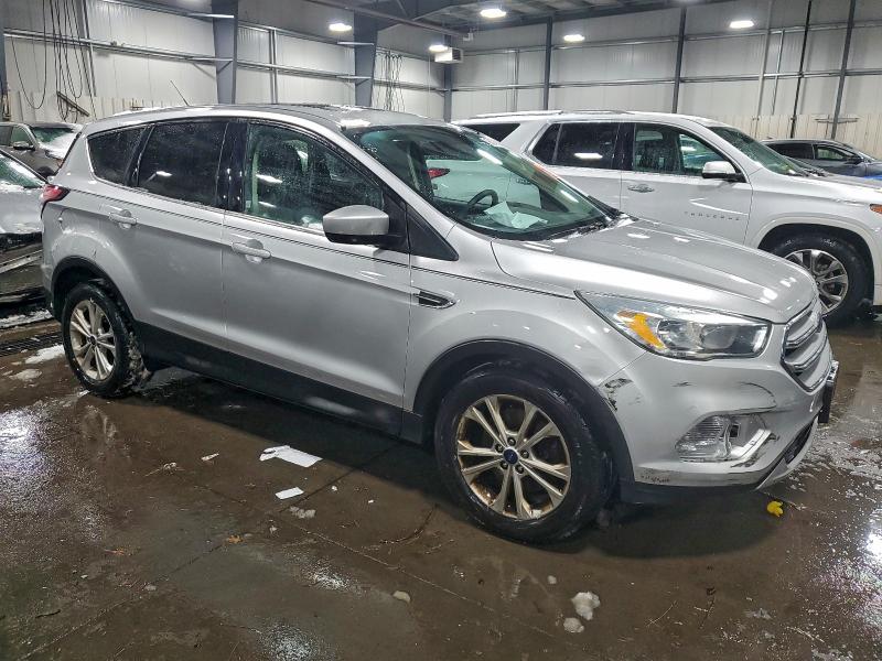 Photo 4 from auction – 2017 FORD ESCAPE with VIN 1FMCU9GD8HUD26031