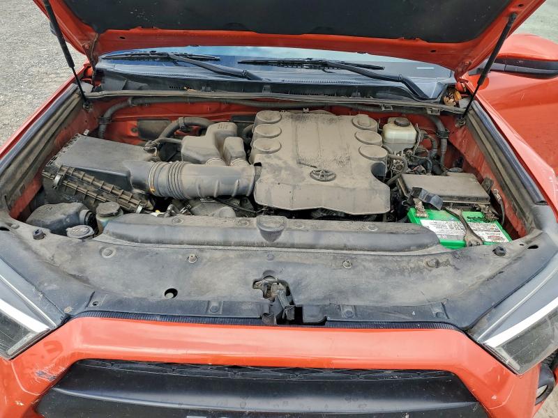 Photo 12 from auction – 2015 TOYOTA 4RUNNER SR with VIN JTEBU5JR3F5260133