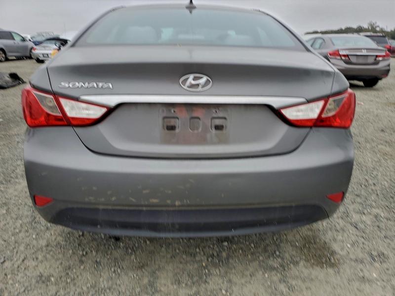 Photo 6 from auction – 2014 HYUNDAI SONATA GLS with VIN 5NPEB4AC9EH863213