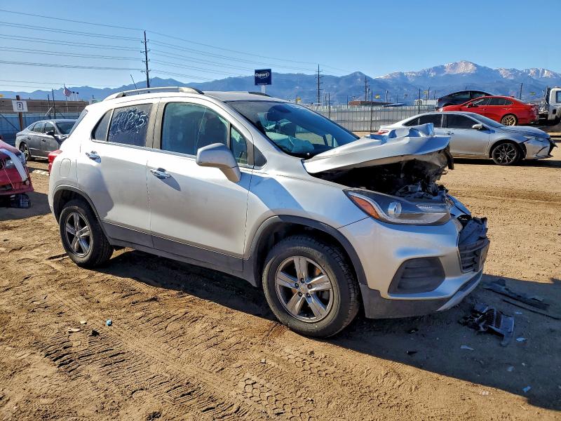 Photo 4 from auction – 2018 CHEVROLET TRAX 1LT with VIN KL7CJPSB0JB682415