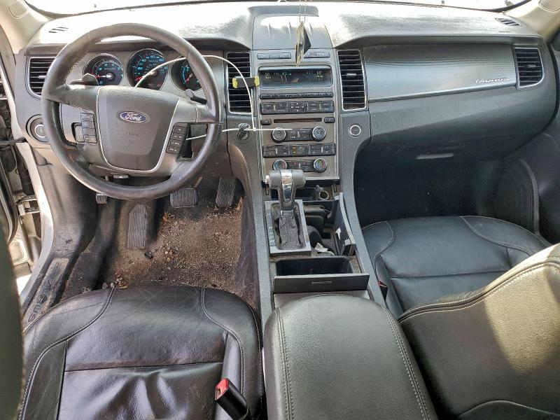 Photo 8 from auction – 2010 FORD TAURUS SEL with VIN 1FAHP2HW1AG117572