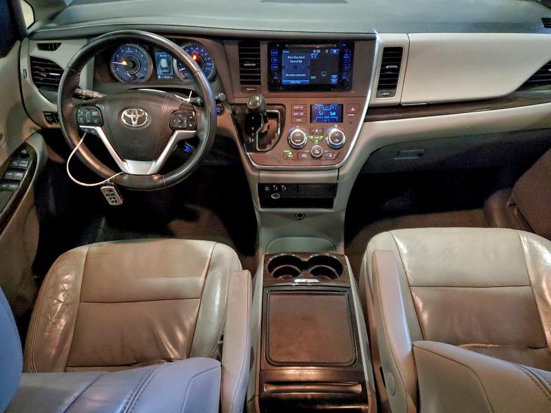 Photo 8 from auction – 2015 TOYOTA SIENNA XLE with VIN 5TDYK3DC0FS653047