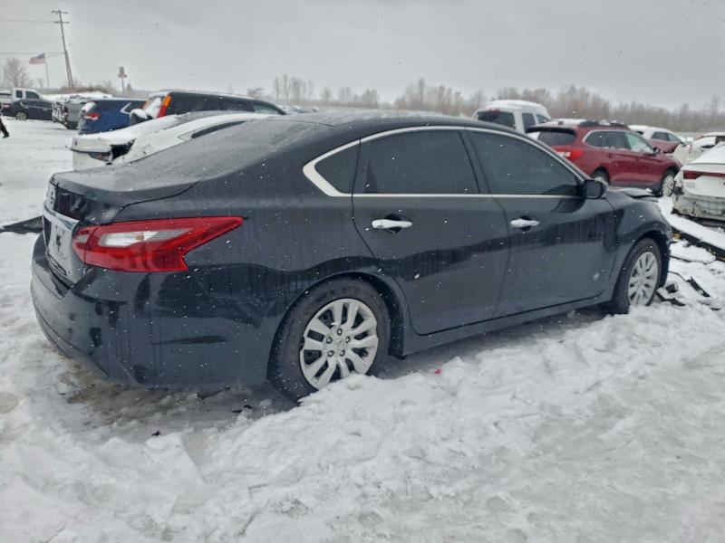 Photo 3 from auction – 2018 NISSAN ALTIMA with VIN 1N4AL3AP2JC282401