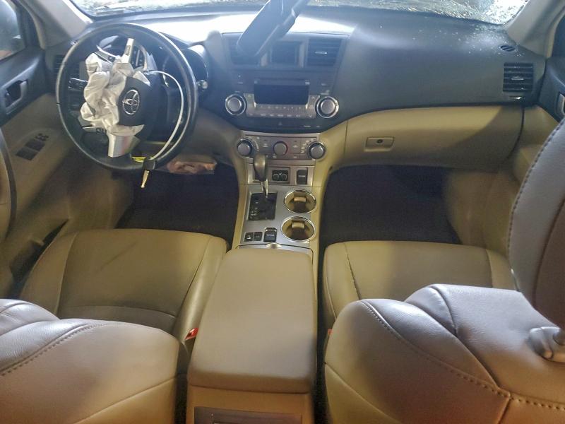 Photo 8 from auction – 2011 TOYOTA HIGHLANDER with VIN 5TDBK3EH7BS084286