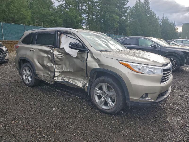 Photo 4 from auction – 2016 TOYOTA HIGHLANDER with VIN 5TDDCRFH6GS015796