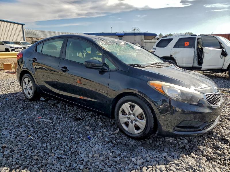 Photo 4 from auction – 2016 KIA FORTE LX with VIN KNAFK4A65G5534135