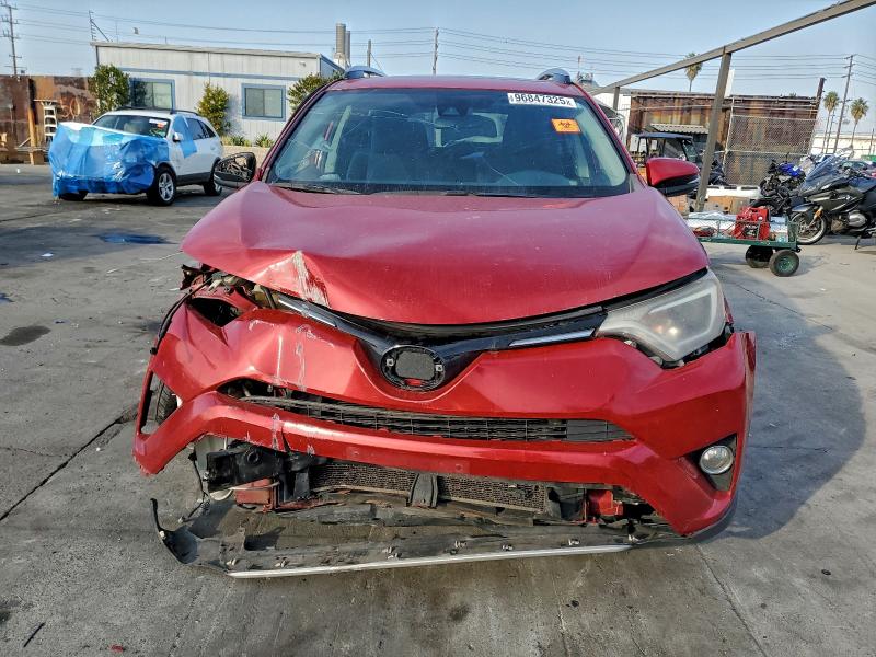 Photo 5 from auction – 2017 TOYOTA RAV4 XLE with VIN 2T3WFREV5HW314347