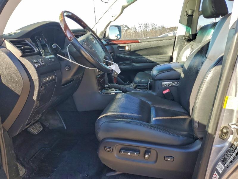 Photo 7 from auction – 2011 LEXUS LX 570 with VIN JTJHY7AXXB4081033