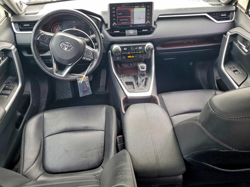 Photo 8 from auction – 2019 TOYOTA RAV4 with VIN 2T3Y1RFV4KC009226