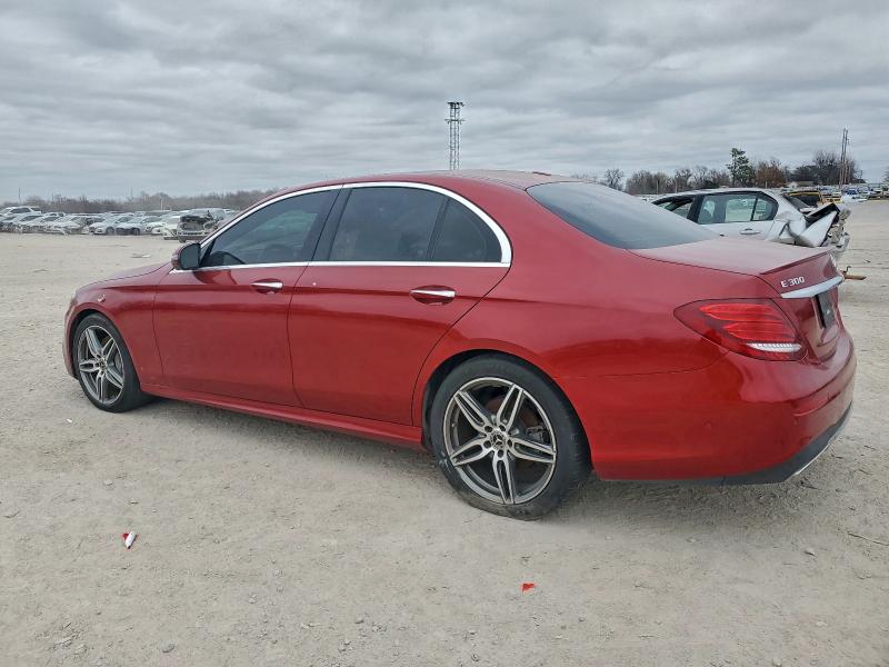 Photo 2 from auction – 2019 MERCEDES-BENZ E 300 with VIN WDDZF4JB9KA584205