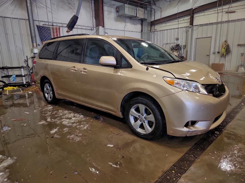 Photo 4 from auction – 2011 TOYOTA SIENNA BAS with VIN 5TDKA3DC7BS004428