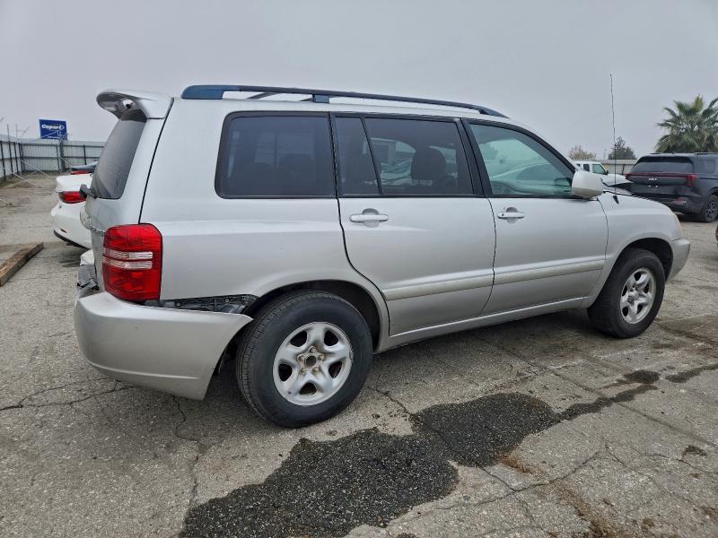 Photo 3 from auction – 2001 TOYOTA HIGHLANDER with VIN JTEGD21A210013707
