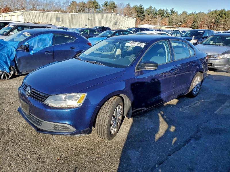 Photo 1 from auction – 2014 VOLKSWAGEN JETTA BASE with VIN 3VW2K7AJ0EM376167
