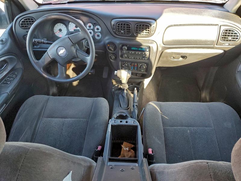 Photo 8 from auction – 2005 CHEVROLET TRAILBLAZE with VIN 1GNDT13S952128431