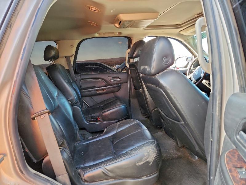 Photo 11 from auction – 2008 GMC YUKON DENA with VIN 1GKFK63818J111806