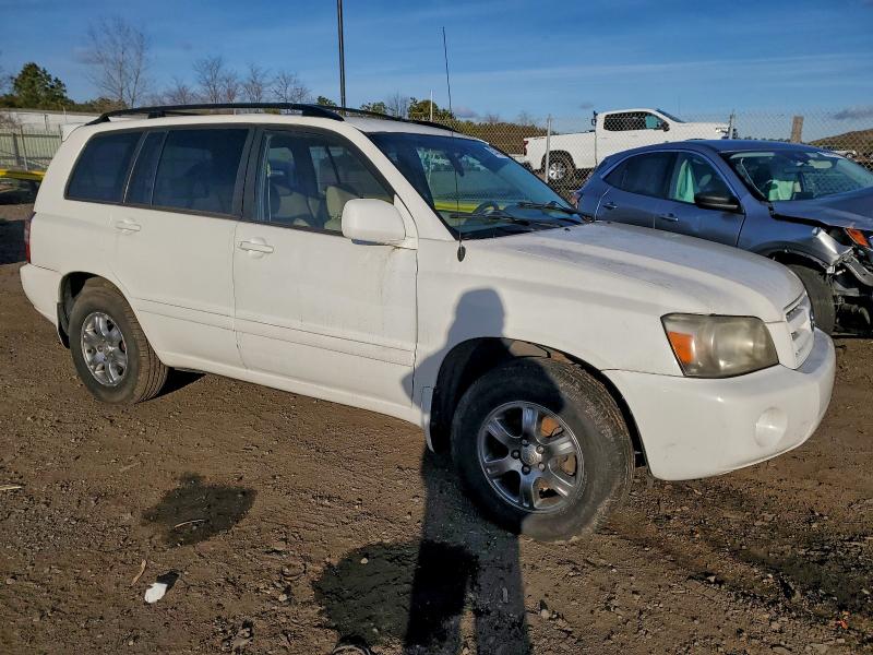 Photo 4 from auction – 2004 TOYOTA HIGHLANDER with VIN JTEEP21A640033476