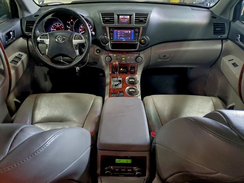 Photo 8 from auction – 2013 TOYOTA HIGHLANDER with VIN 5TDDK3EH3DS257023