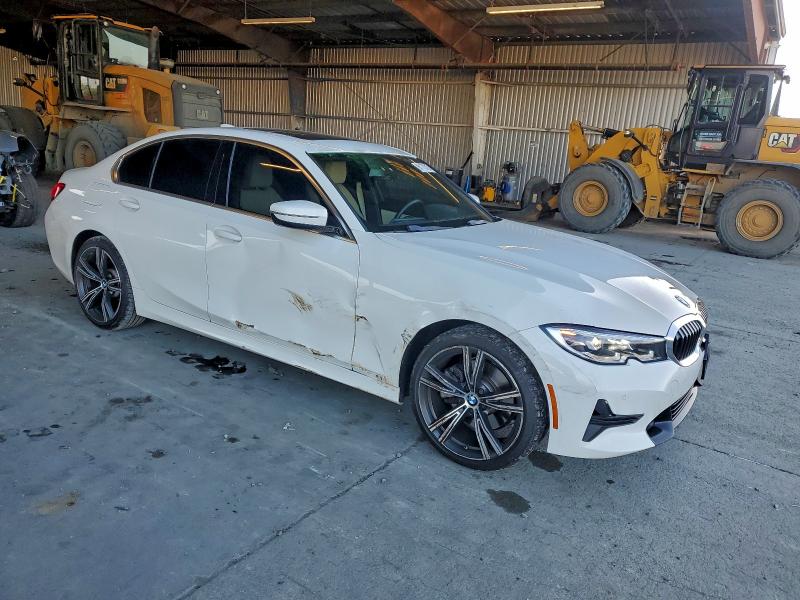 Photo 4 from auction – 2021 BMW 330XI with VIN 3MW5R7J04M8B70132