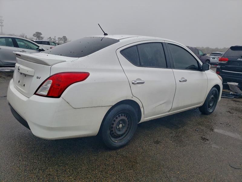 Photo 3 from auction – 2018 NISSAN VERSA S with VIN 3N1CN7AP6JL851861