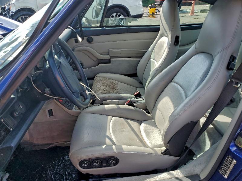Photo 7 from auction – 1995 PORSCHE 911 CARRER with VIN WP0AA2993SS323450