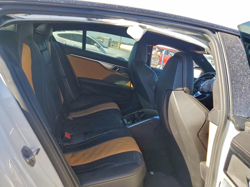 Photo 10 from auction – 2021 BMW M8 with VIN WBSGV0C06MCF56504