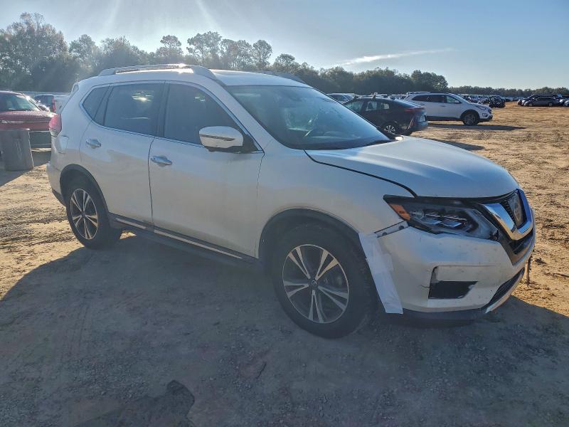 Photo 4 from auction – 2017 NISSAN ROGUE S with VIN 5N1AT2MT0HC820323