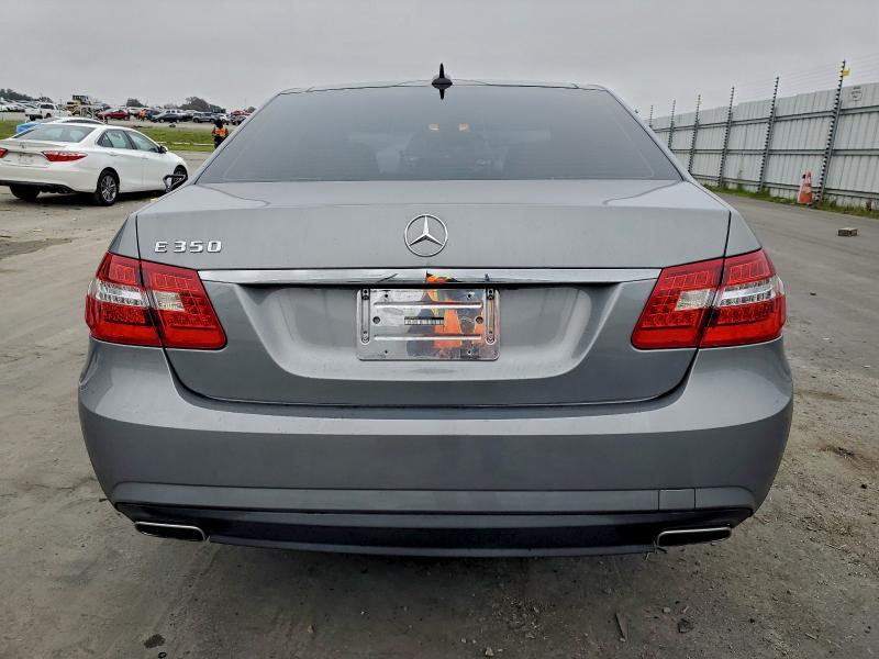 Photo 6 from auction – 2012 MERCEDES-BENZ E 350 with VIN WDDHF5KB9CA569334