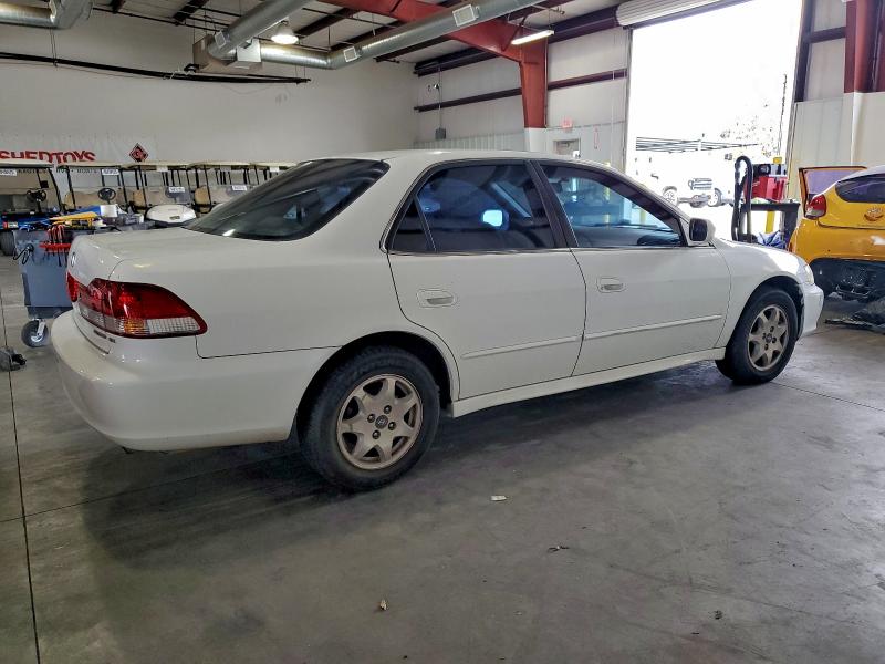 Photo 3 from auction – 2001 HONDA ACCORD EX with VIN JHMCG66811C024492