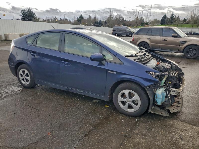 Photo 4 from auction – 2013 TOYOTA PRIUS with VIN JTDKN3DU1D0351398