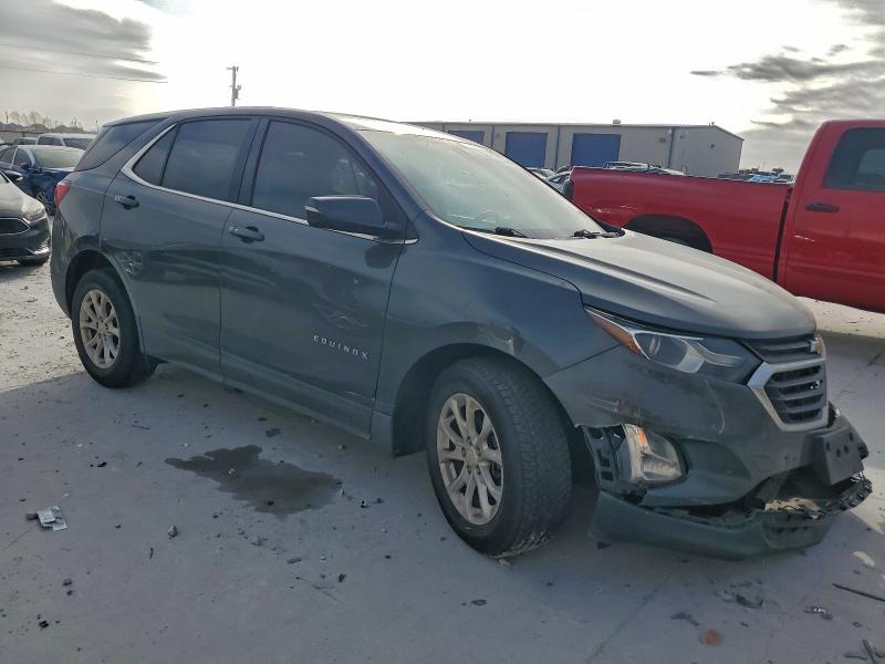 Photo 4 from auction – 2018 CHEVROLET EQUINOX LT with VIN 2GNAXJEV7J6271096