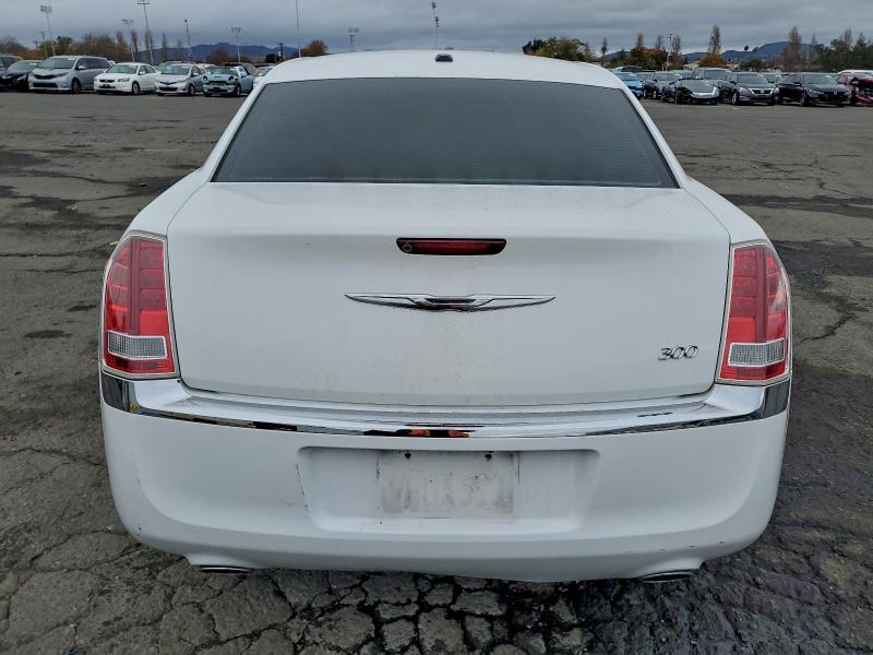 Photo 6 from auction – 2011 CHRYSLER 300 LIMITE with VIN 2C3CA5CG1BH598439