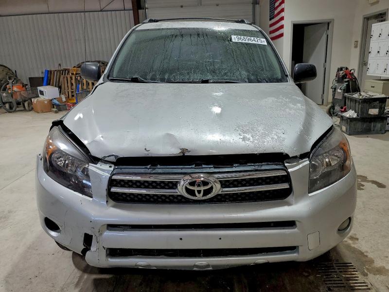Photo 5 from auction – 2006 TOYOTA RAV4 with VIN JTMBD33V366021081
