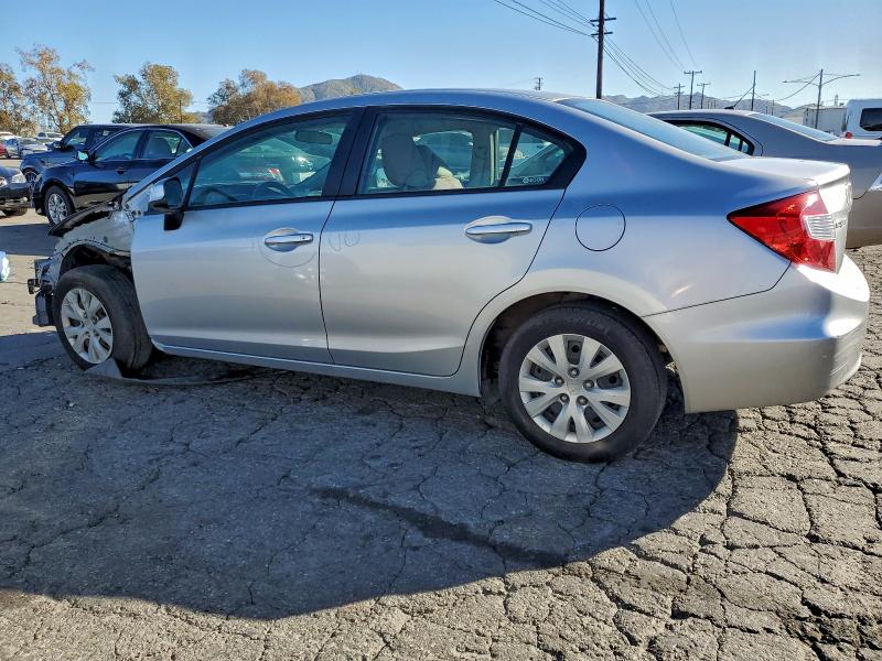 Photo 2 from auction – 2012 HONDA CIVIC LX with VIN 19XFB2F5XCE334101