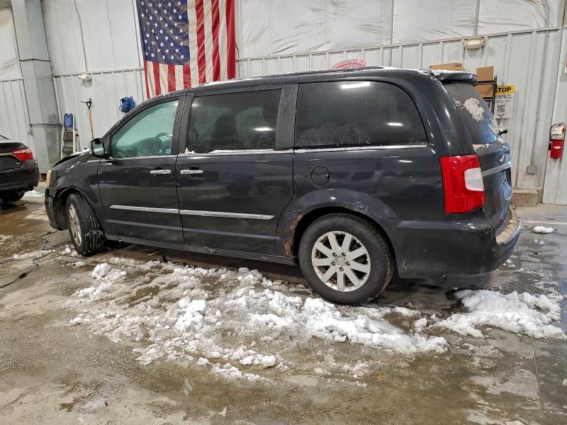 Photo 2 from auction – 2011 CHRYSLER TOWN & COU with VIN 2A4RR8DG4BR714090