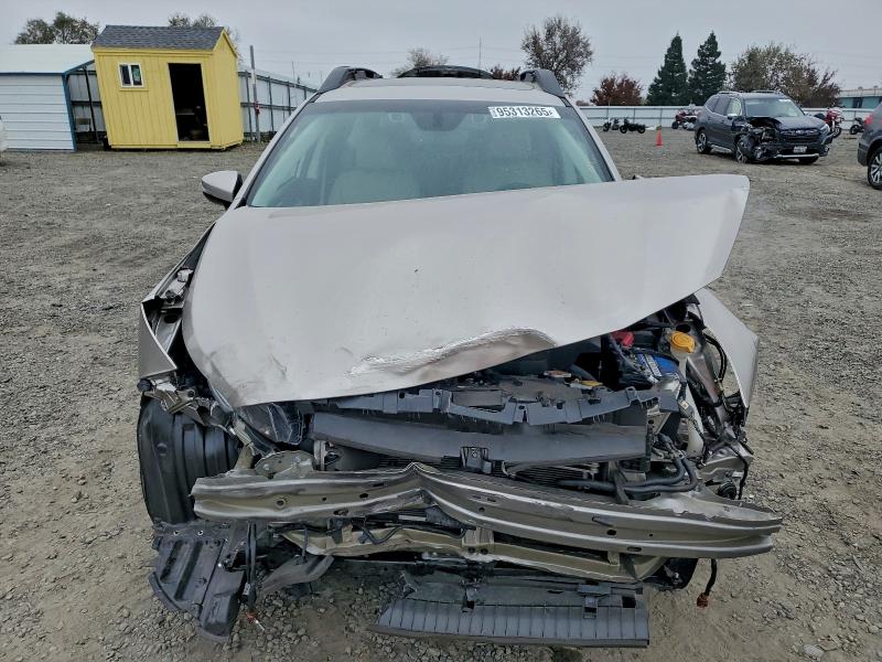 Photo 5 from auction – 2019 SUBARU OUTBACK 3. with VIN 4S4BSENC1K3356523