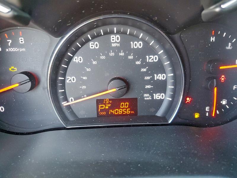 Photo 9 from auction – 2015 KIA SORENTO LX with VIN 5XYKT4A70FG584079