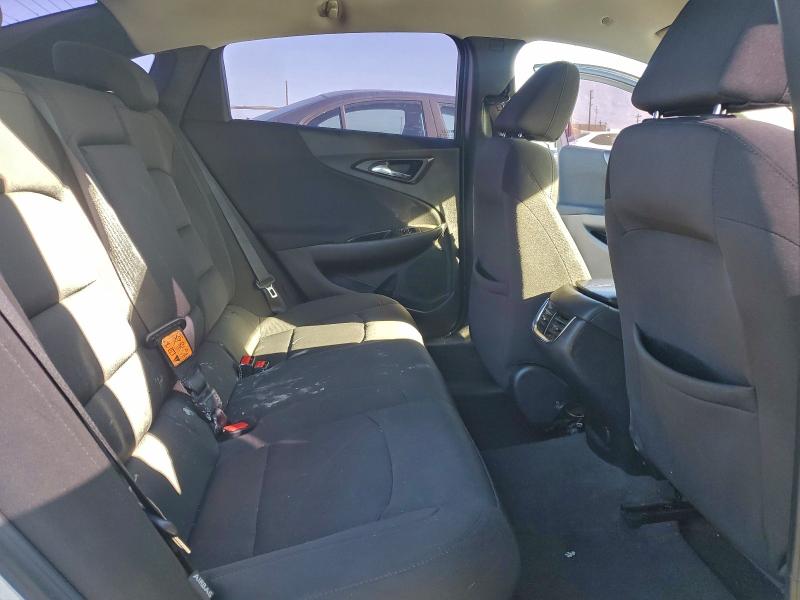Photo 10 from auction – 2018 CHEVROLET MALIBU LT with VIN 1G1ZD5ST7JF156379